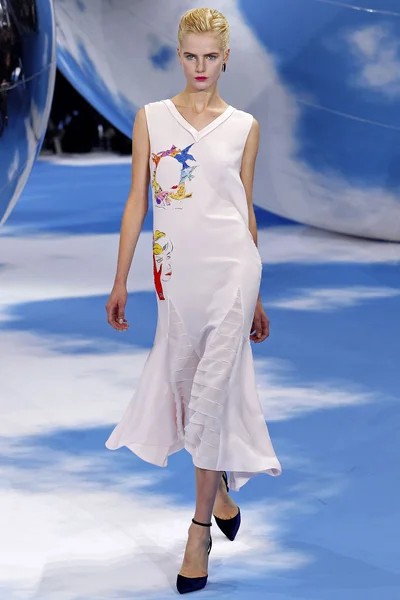 Look 37